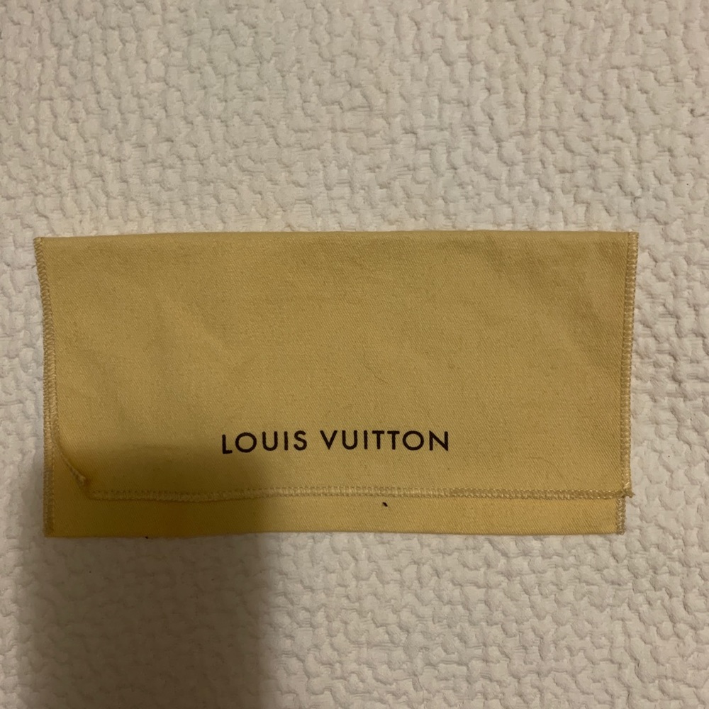 Louis Vuitton Cover Cloth